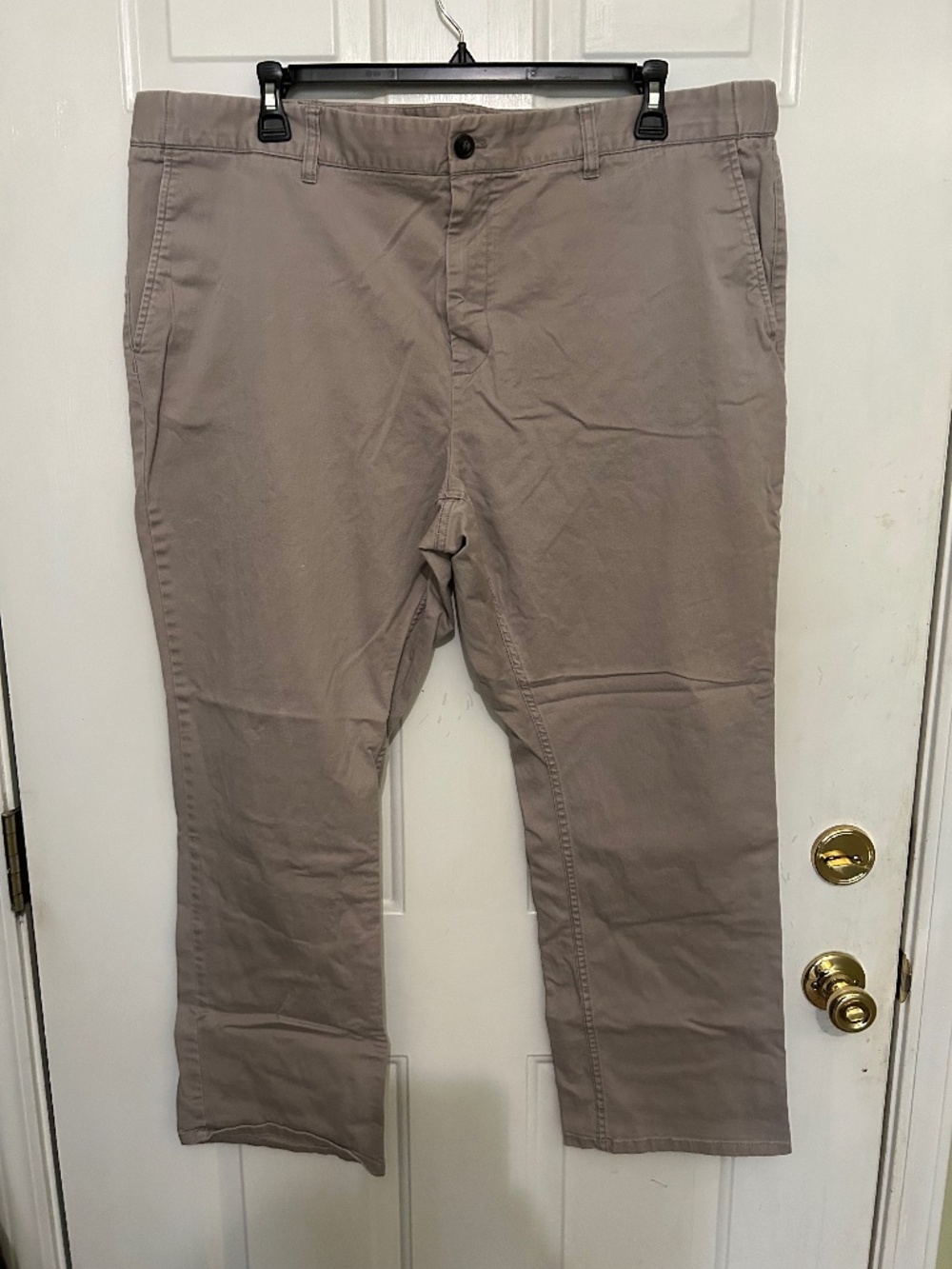 Hawker Rye, 44x30, light gray